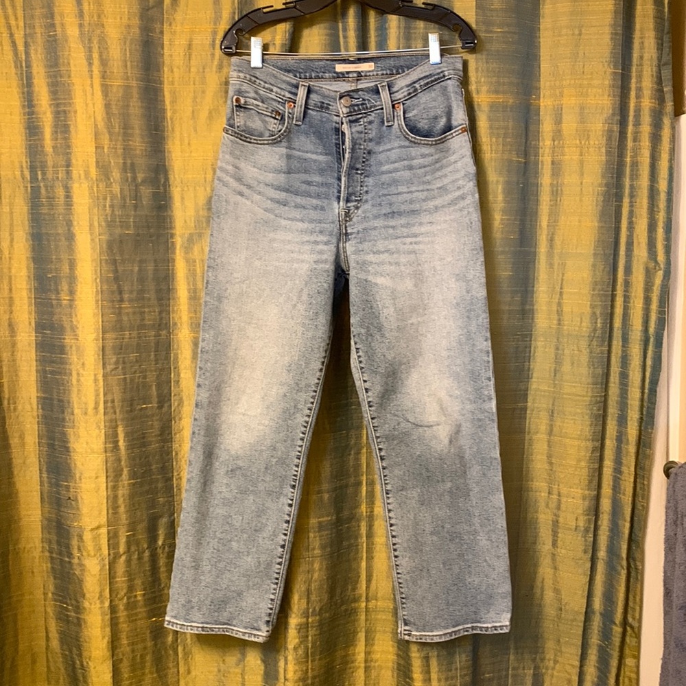 Levi’s Ribcage Straight Ankle Jeans in Indigo